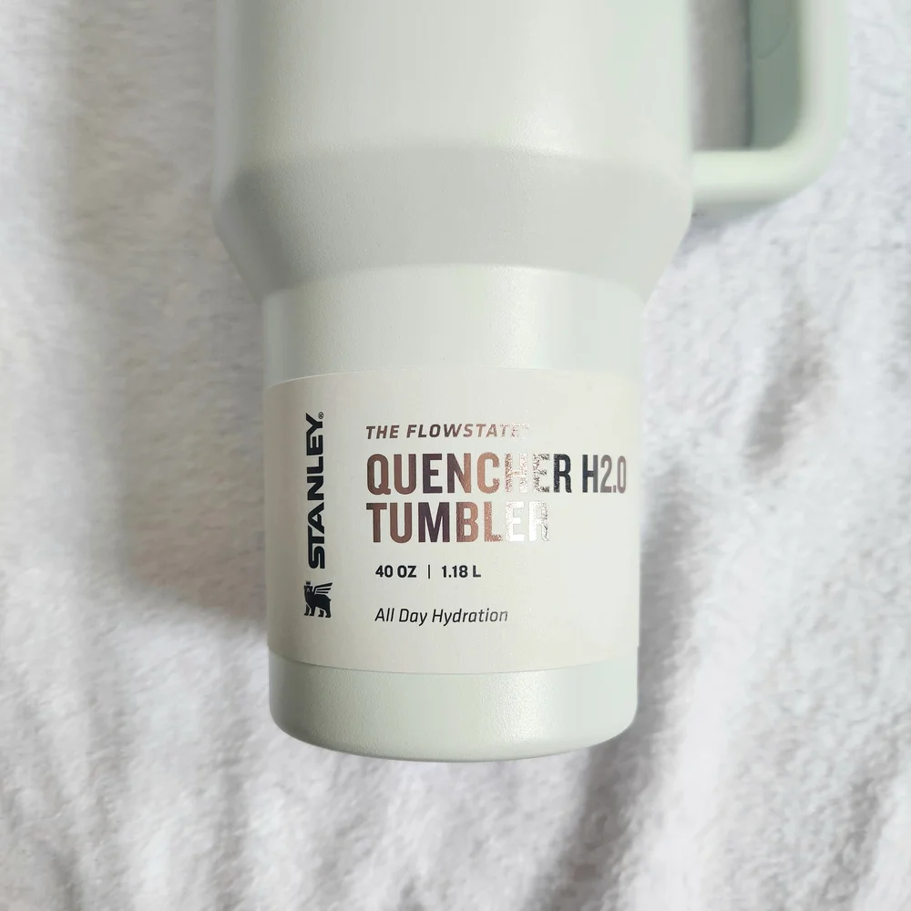 NWT Stanley 40 Oz Quencher H2.0 Tumbler - Mist Limited Edition